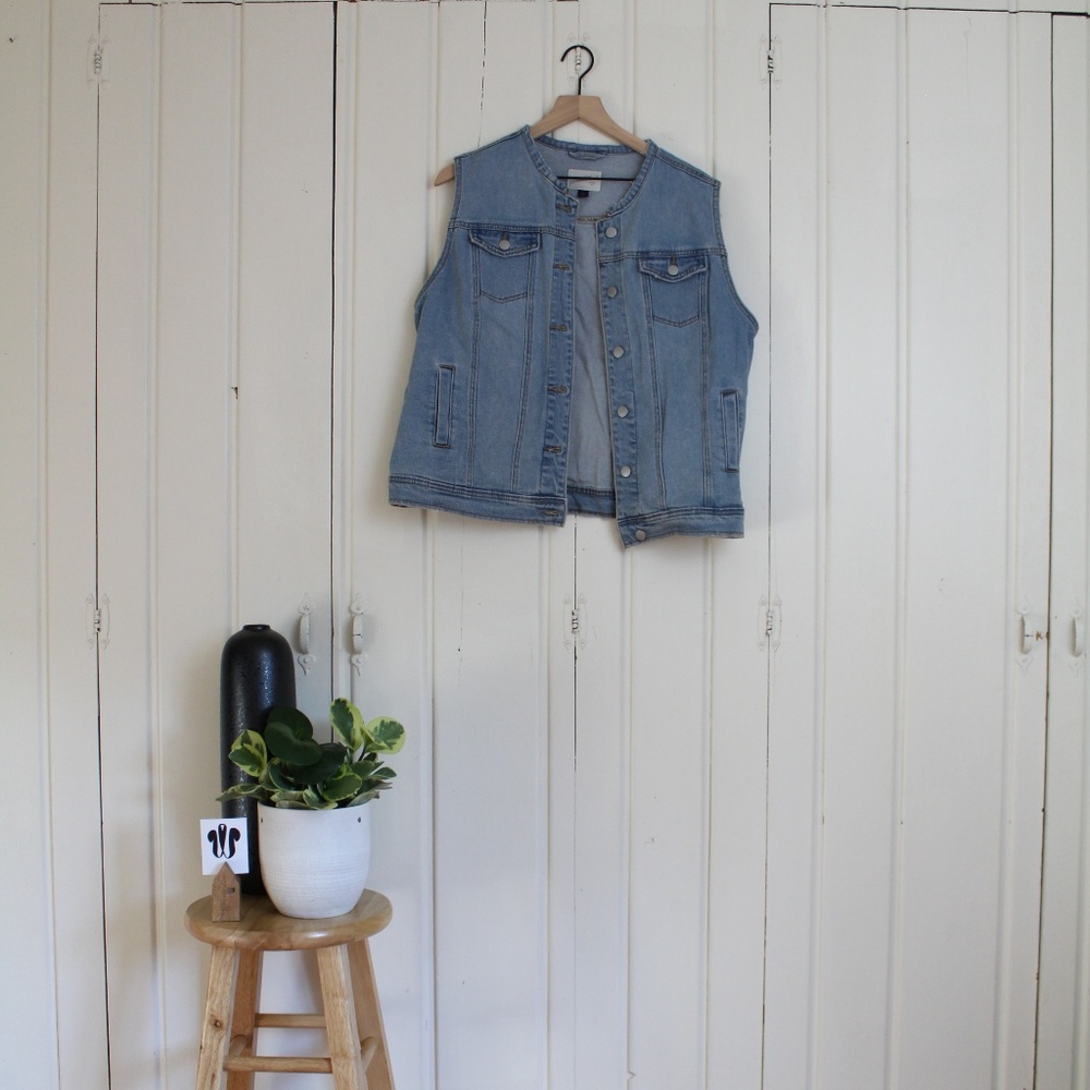 Altered Universal Threads Denim Vest